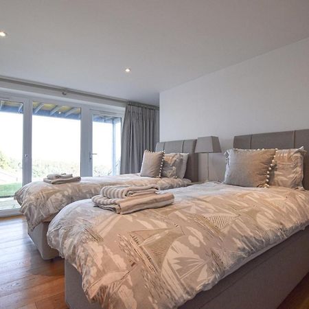 Whispers - 4 Bedroom Modern Family Holiday Home In Salcombe Sleeps 8 Kültér fotó